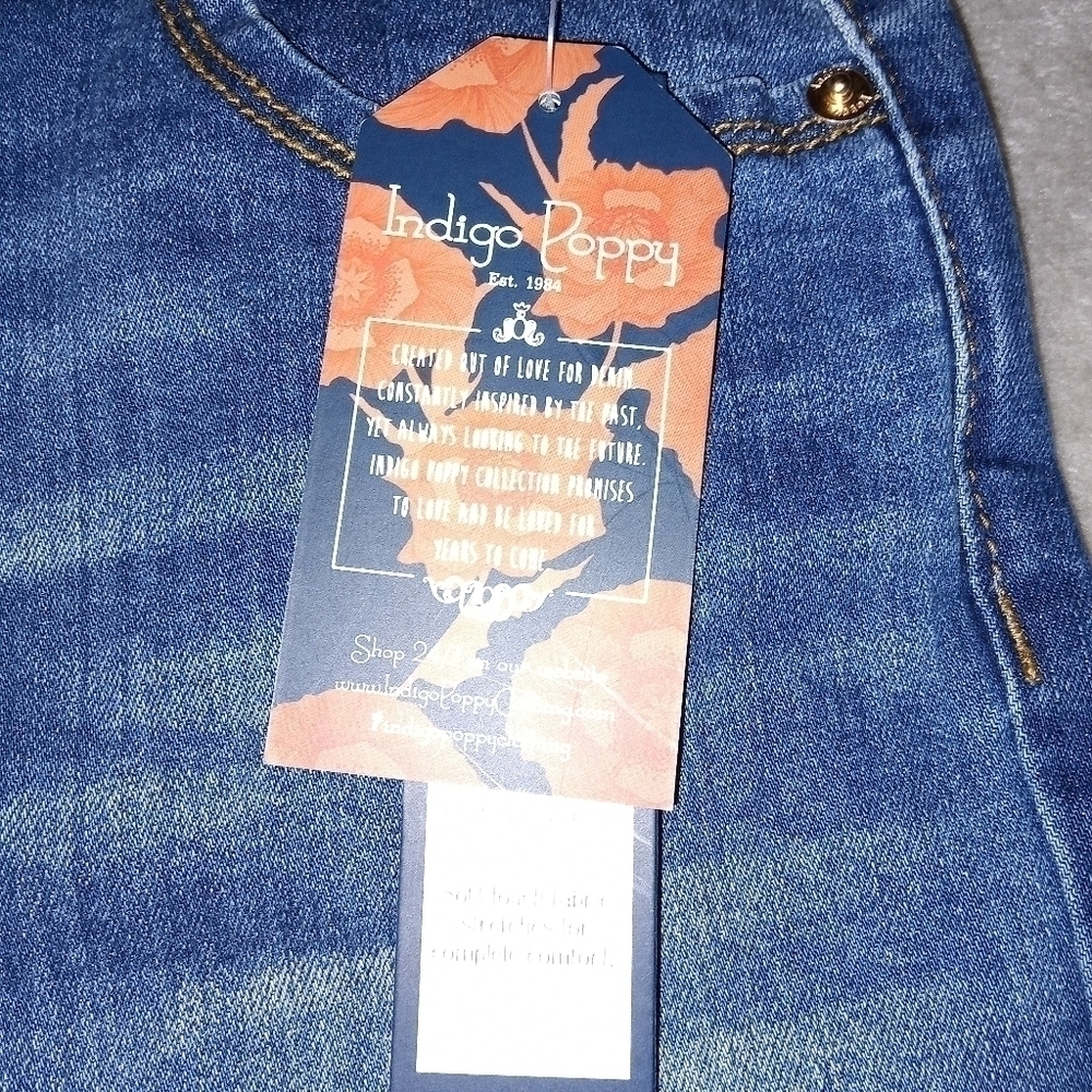 Nwot Indigo poppy maternity jeans shorts - Picture 5 of 8
